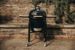 Kamado Monolith Básica Negra Con Pies 15 Kamado Monolith Básica Negra Con Pies -Weber Tienda de ventas Kamado Monolith Basica Negra con Pies 5