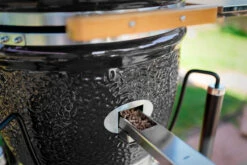 Kamado Monolith Classic Pro Series 2.0 Negro Con Carro 26 Kamado Monolith Classic Pro Series 2.0 Negro Con Carro -Weber Tienda de ventas Kamado Monolith Completo Negro 1011