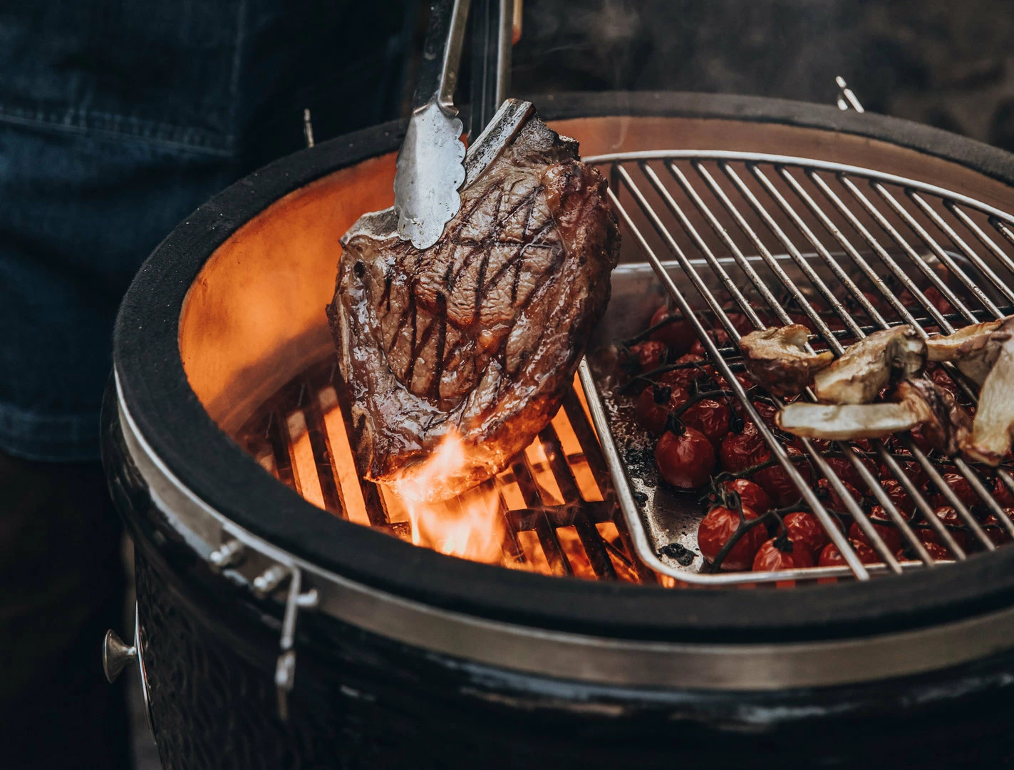 Kamado Monolith Le Chef Pro Series 2.0 Burdeos Con Pies 14 Kamado Monolith Le Chef Pro Series 2.0 Burdeos Con Pies - Imagen 14