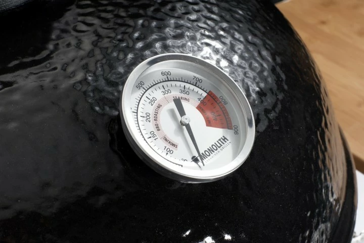 Kamado Monolith Le Chef Pro Series 2.0 Negro Con Carro - Imagen 8