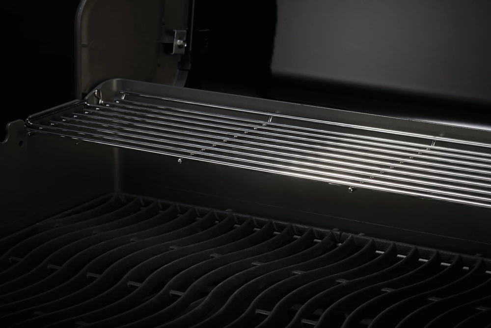 Napoleon Rogue XT 425 Negra Con Quemador Lateral Infrarrojo - Imagen 5