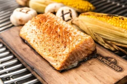 Napoleon Tabla De Madera De Cedro Para Ahumar 6 Napoleon Tabla De Madera De Cedro Para Ahumar -Weber Tienda de ventas Tabla de Madera de Cedro para Ahumar 3