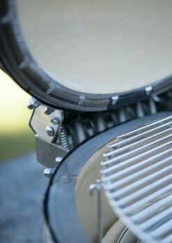 Kamado Monolith Classic Avantgarde Con Carro -Weber Tienda de ventas ezgif.com webp to jpg 2 1