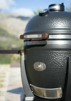 Kamado Monolith LeChef Avantgarde Con Carro -Weber Tienda de ventas ezgif.com webp to jpg 4